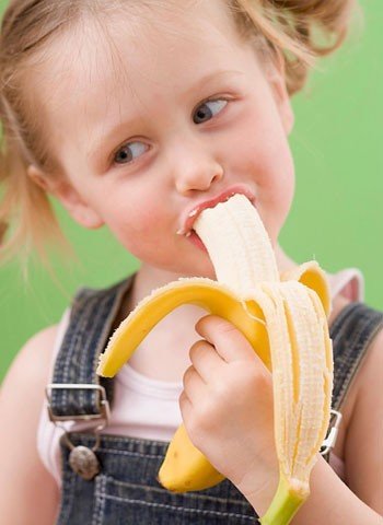 Бананы детям